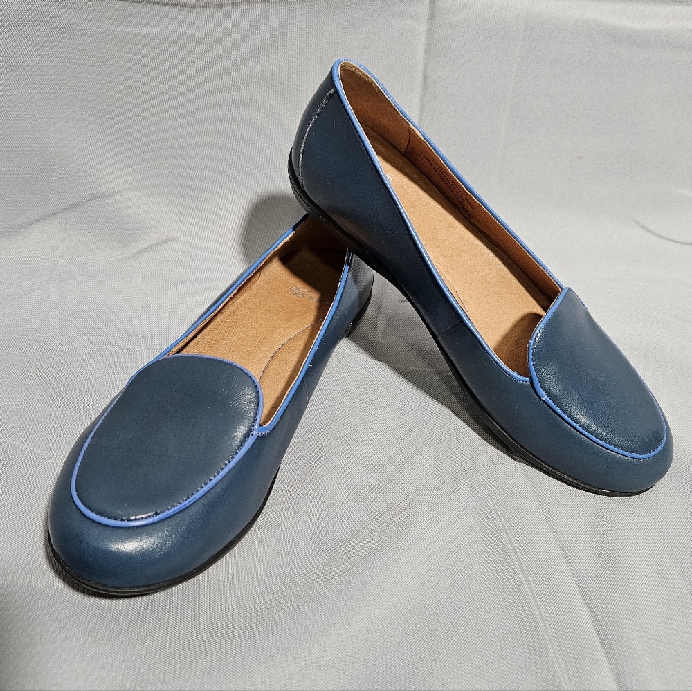 Dansko Navy Blue Leather Flats with Light Blue Trim